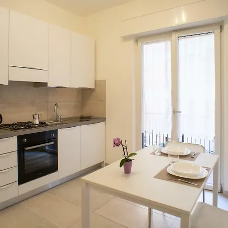 Hibiscus Apartment